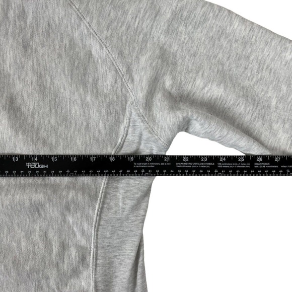 Detroit Red Wings Sweatshirt Womens Extra Large Gray Crew Neck NHL Hocky Logo - Picture 7 of 9